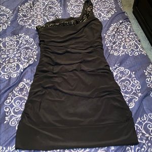 Mini half shoulder dress